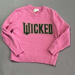Wicked Spell Out Pink Cozy Soft Sweater Size Small Long Sleeve Musical Broadway